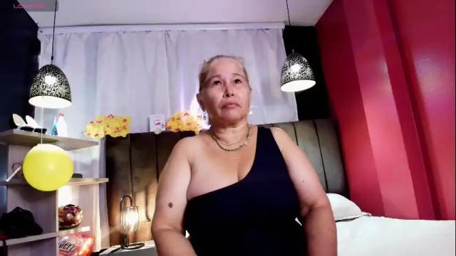 Image 12 of girl_amada Stream on Chaturbate on 2 months ago