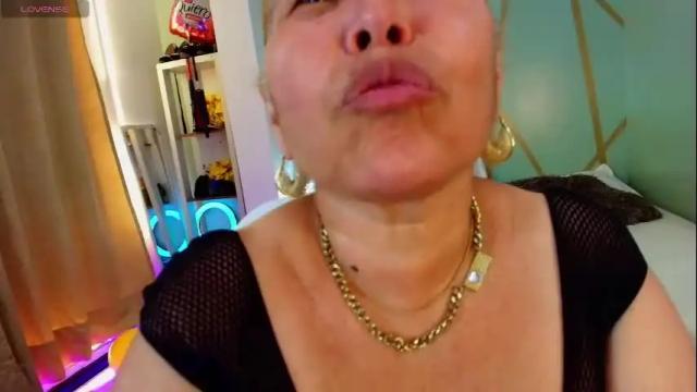 Image 8 of girl_amada Stream on Chaturbate on 2 months ago
