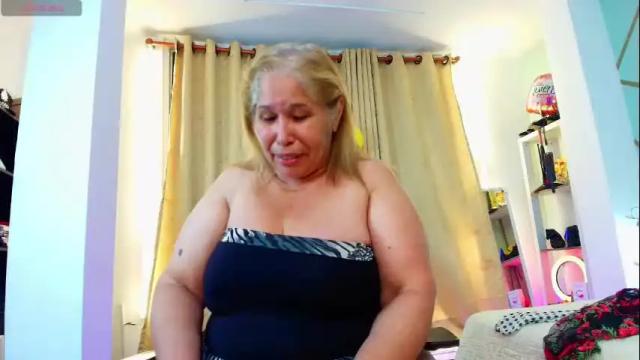 Image 12 of girl_amada Stream on Chaturbate on 1 month ago