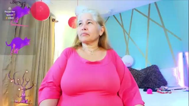 Image 4 of girl_amada Stream on Chaturbate on 1 month ago