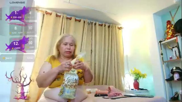 Image 12 of girl_amada Stream on Chaturbate on 1 day ago