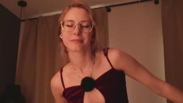 Image 11 of girl_i_am Stream on Chaturbate on 1 month ago