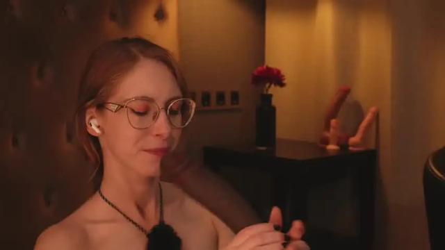 Image 12 of girl_i_am Stream on Chaturbate on 26 days ago