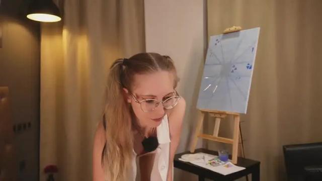 Image 6 of girl_i_am Stream on Chaturbate on 2 months ago