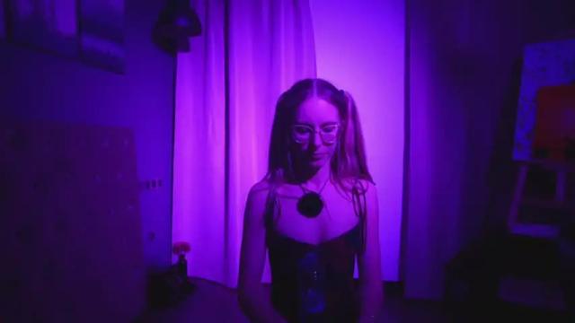Image 7 of girl_i_am Stream on Chaturbate on 1 month ago