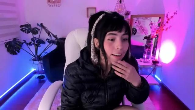 Image 12 of girl_marvel1 Stream on Chaturbate on 28 days ago