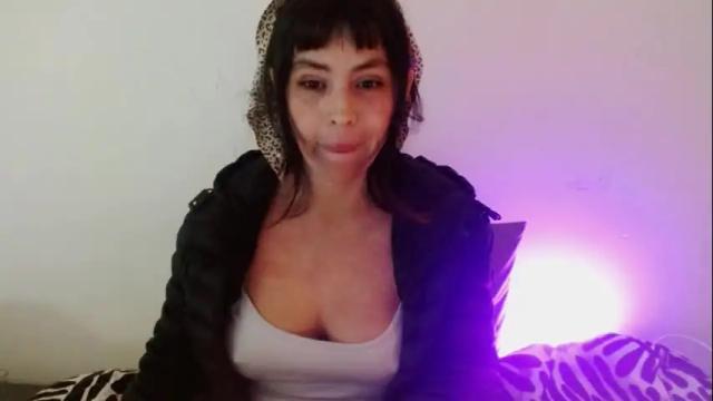 Image 3 of girl_marvel1 Stream on Chaturbate on 16 days ago