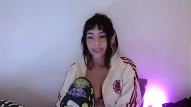 Image 2 of girl_marvel1 Stream on Chaturbate on 8 days ago