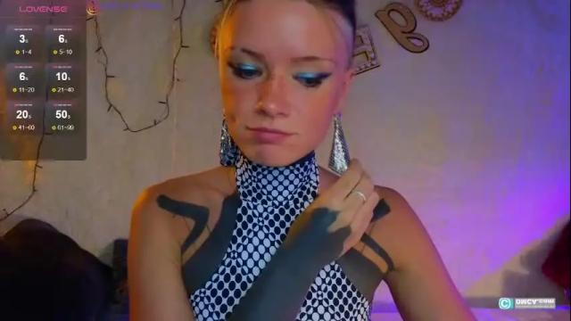 Image 3 of girl_sexual_art Stream on Chaturbate on 7 days ago