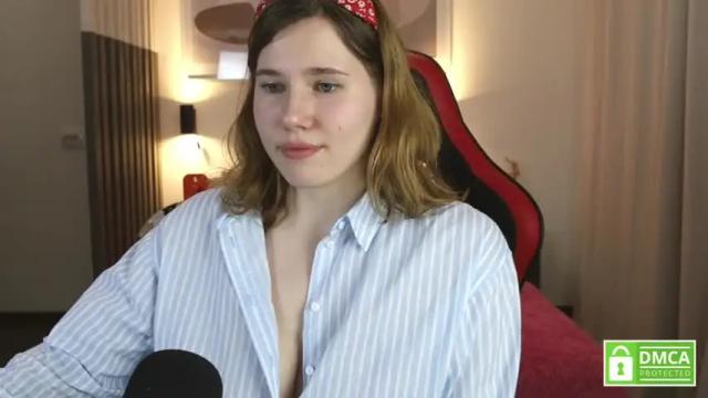 Image 11 of girl_u_never_met Stream on Chaturbate on 15 months ago