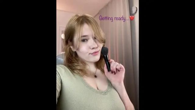 Image 4 of girl_u_never_met Stream on Chaturbate on 17 months ago