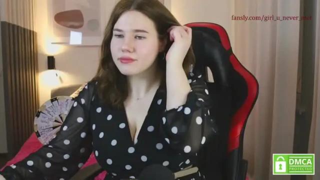 Image 4 of girl_u_never_met Stream on Chaturbate on 15 months ago