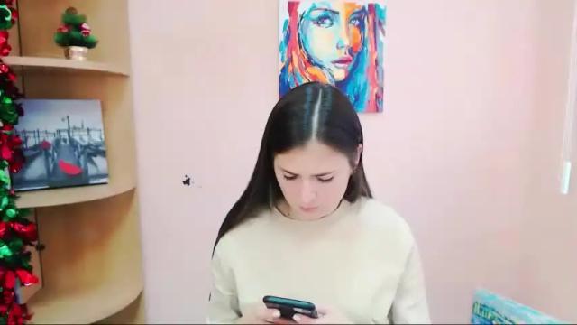 Image 12 of girl_with_cinnamon Stream on Chaturbate on 17 months ago