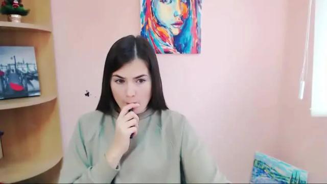 Image 3 of girl_with_cinnamon Stream on Chaturbate on 17 months ago