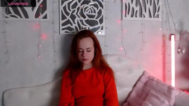 Image 4 of girlamylittle Stream on Chaturbate on 16 months ago