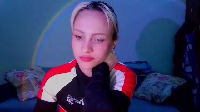 Image 7 of girlfriend_night Stream on Chaturbate on 4 months ago