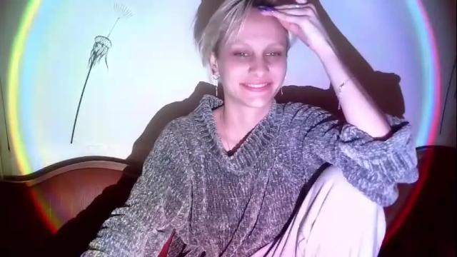 Image 4 of girlfriend_night Stream on Chaturbate on 2 months ago