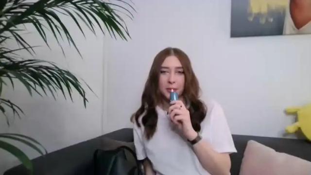 Thumbnail 2, girll_cuttie's Stream at Chaturbate, 17 months ago