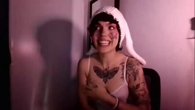 Image 8 of girlnamedblue Stream on Chaturbate on 17 months ago