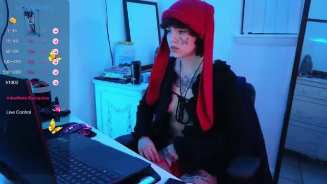 Image 11 of girlnamedblue Stream on Chaturbate on 16 months ago