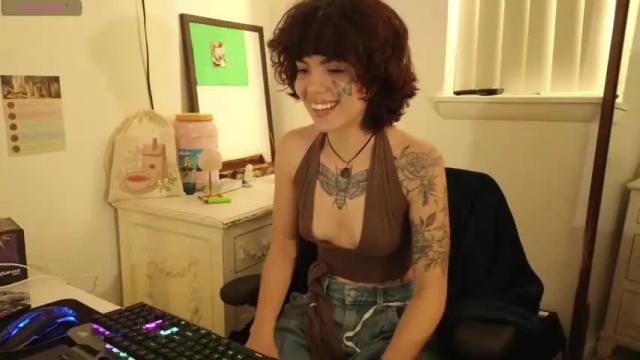 Image 4 of girlnamedblue Stream on Chaturbate on 15 months ago