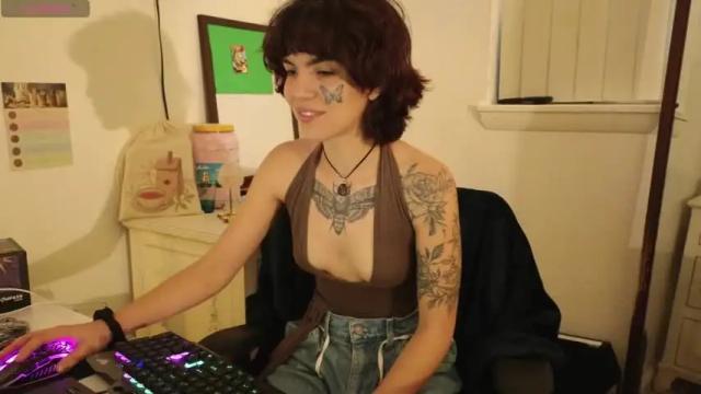 Image 8 of girlnamedblue Stream on Chaturbate on 15 months ago