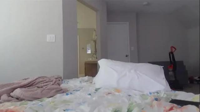 Image 2 of girlnextdoor702 Stream on Chaturbate on 13 months ago