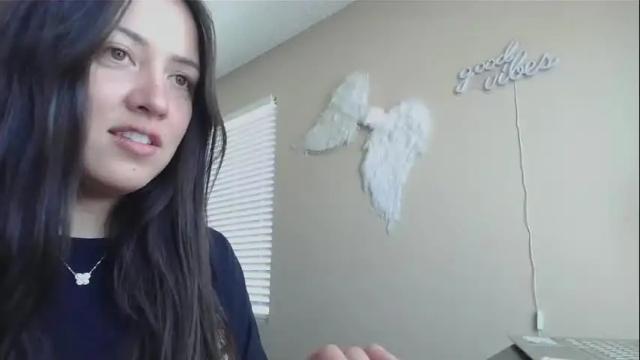 Image 3 of girlnextdoor702 Stream on Chaturbate on 3 months ago