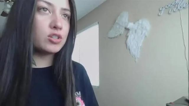 Image 2 of girlnextdoor702 Stream on Chaturbate on 2 months ago