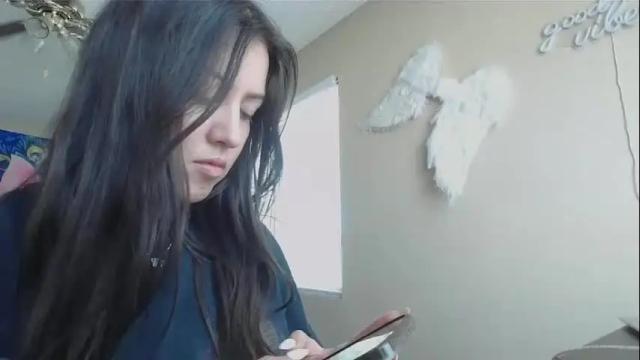Image 2 of girlnextdoor702 Stream on Chaturbate on 2 months ago