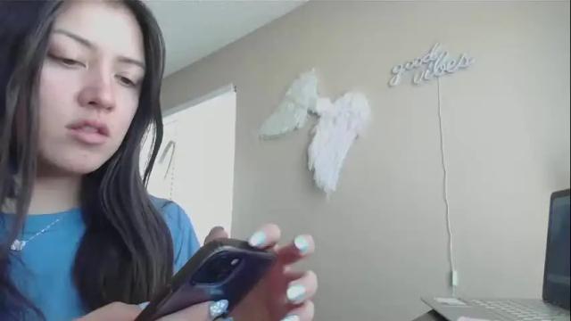 Image 3 of girlnextdoor702 Stream on Chaturbate on 2 months ago