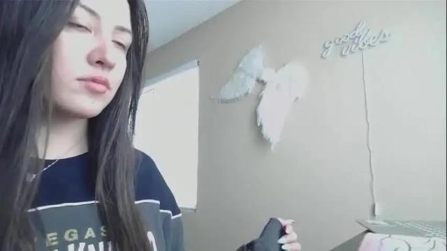 Image 4 of girlnextdoor702 Stream on Chaturbate on 1 month ago