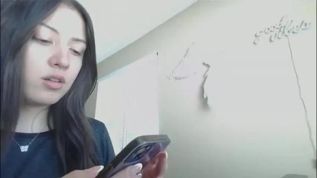 Image 4 of girlnextdoor702 Stream on Chaturbate on 1 day ago