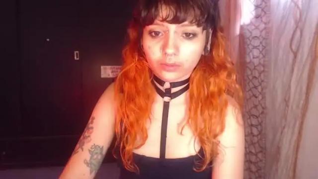 Image 8 of girlredkush Stream on Chaturbate on 14 months ago