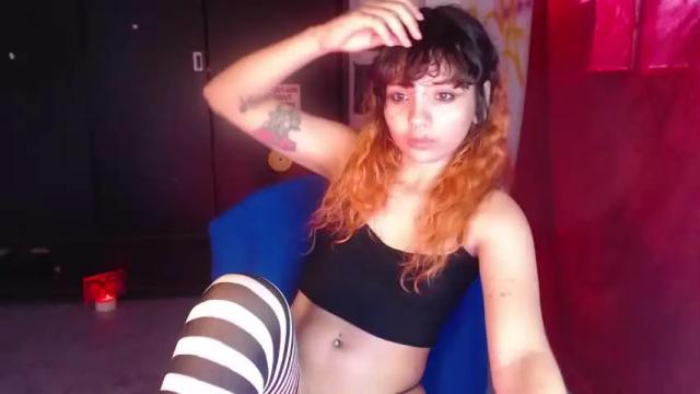 Image 3 of girlredkush Stream on Chaturbate on 14 months ago