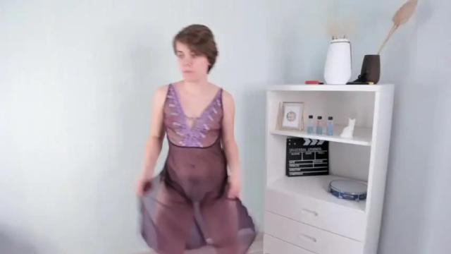 Image 3 of girlwithbag Stream on Chaturbate on 14 months ago