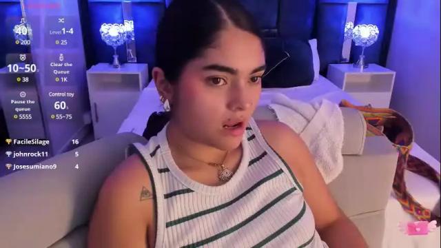 Image 12 of giselamaru Stream on Chaturbate on 26 days ago