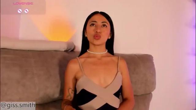 Image 2 of gisell_s Stream on Chaturbate on 5 months ago