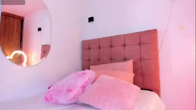 Thumbnail 1, gisellmejia's Stream at Chaturbate, 2 months ago