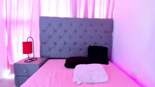 Image 4 of gisellparker01 Stream on Chaturbate on 14 months ago