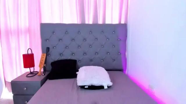 Image 6 of gisellparker01 Stream on Chaturbate on 14 months ago