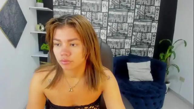 Image 4 of gissel_angel Stream on Chaturbate on 1 month ago