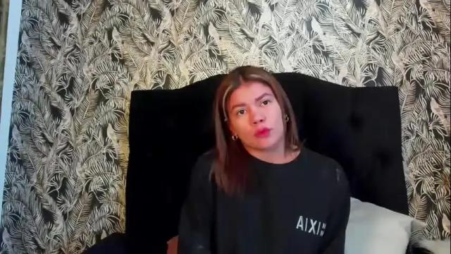 Image 4 of gissel_angel Stream on Chaturbate on 1 month ago