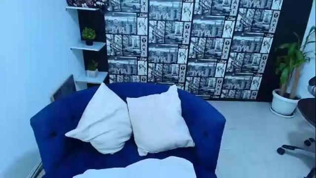 Image 3 of gissel_angel Stream on Chaturbate on 1 month ago