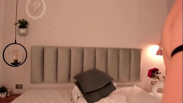 Image 12 of gisselle_palmer Stream on Chaturbate on 12 days ago