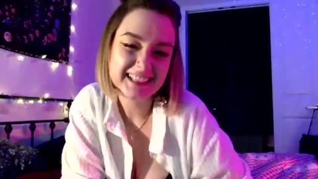 Image 10 of givemesweetdreams Stream on Chaturbate on 13 months ago