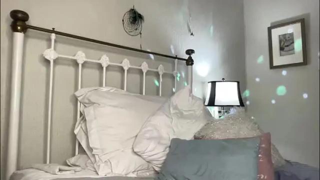 Image 7 of gl1tter_barbie Stream on Chaturbate on 1 month ago