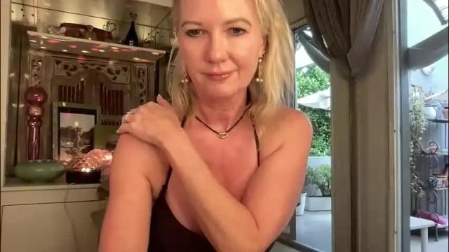 Thumbnail 1, gl1tter_barbie's Stream at Chaturbate, 21 days ago