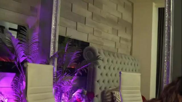 Image 6 of glamourousmom Stream on Chaturbate on 1 month ago