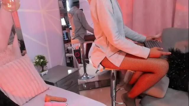 Image 11 of gletty_noa Stream on Chaturbate on 1 month ago